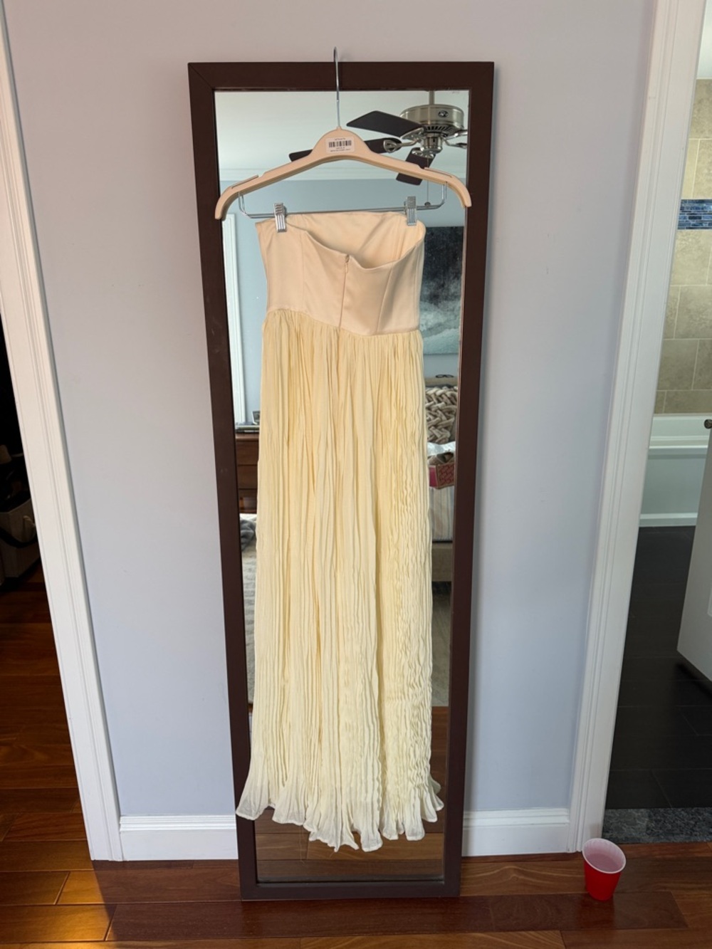 BNWT Delfi Collective Lourdes Cream gown - Picture 5 of 7